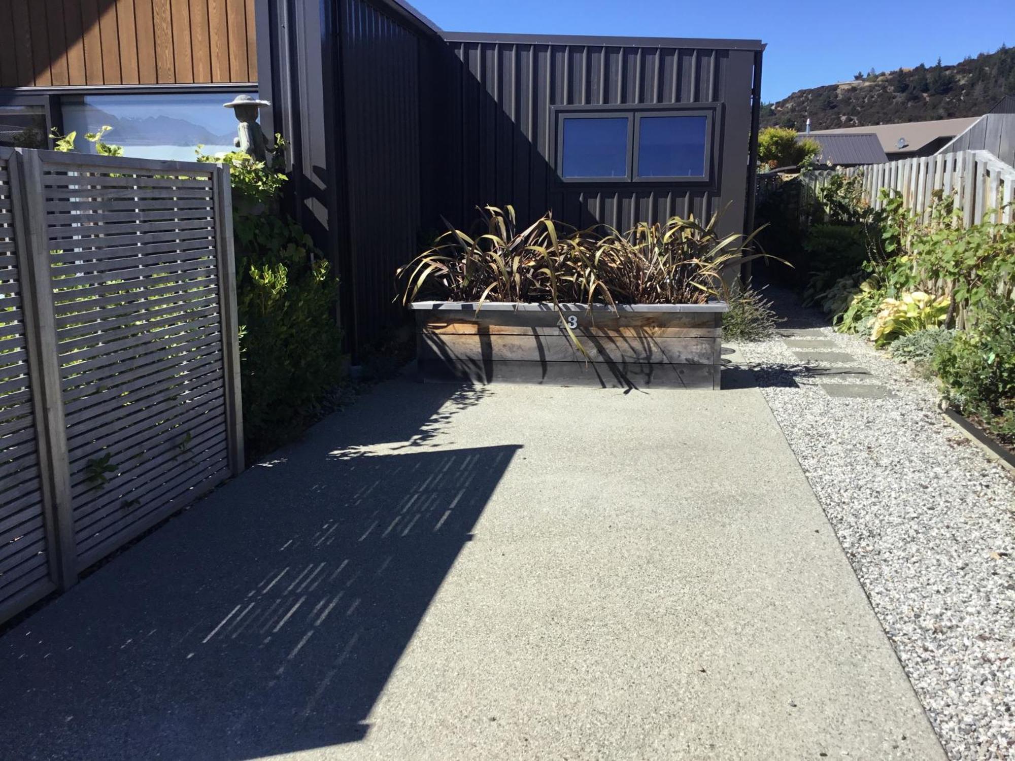 Cozy Stylish Studio Entry Off Northburn Road Wanaka Exterior foto